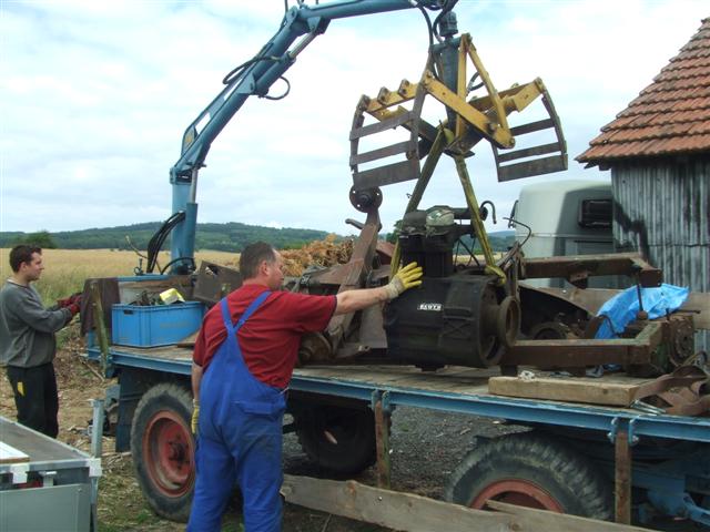 Deutz Motor am Haken