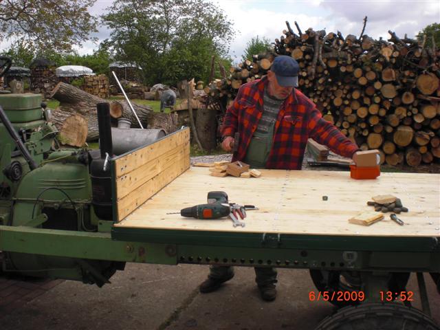 Montage des Holzaufbau�s